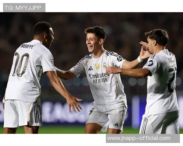 阿斯称居莱尔对尤文之战奠定核心地位与贝林搭档中场新双核组合 阿斯称居莱尔对尤文之战奠定核心地位与贝林搭档中场新双核组合