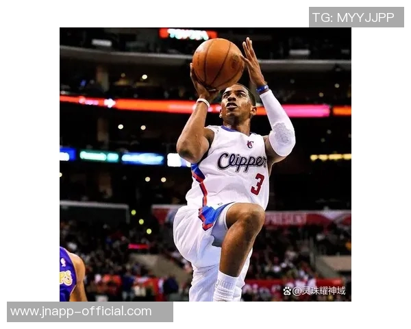 名记点评保罗全情投入篮球活动退役传闻是否过于夸大