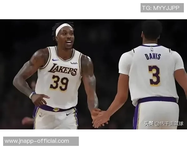 霍华德称赞文班亚马场均333分或将成为NBA新一代超级明星