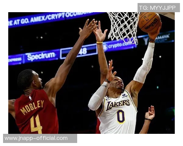 骑士阿伦本赛季末节出场时间仅39分钟排名球队第14位引发关注